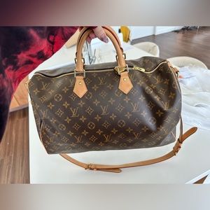 Louis Vuitton Speedy